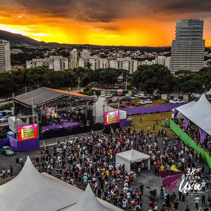  Festa da Uva no embalo da alegria