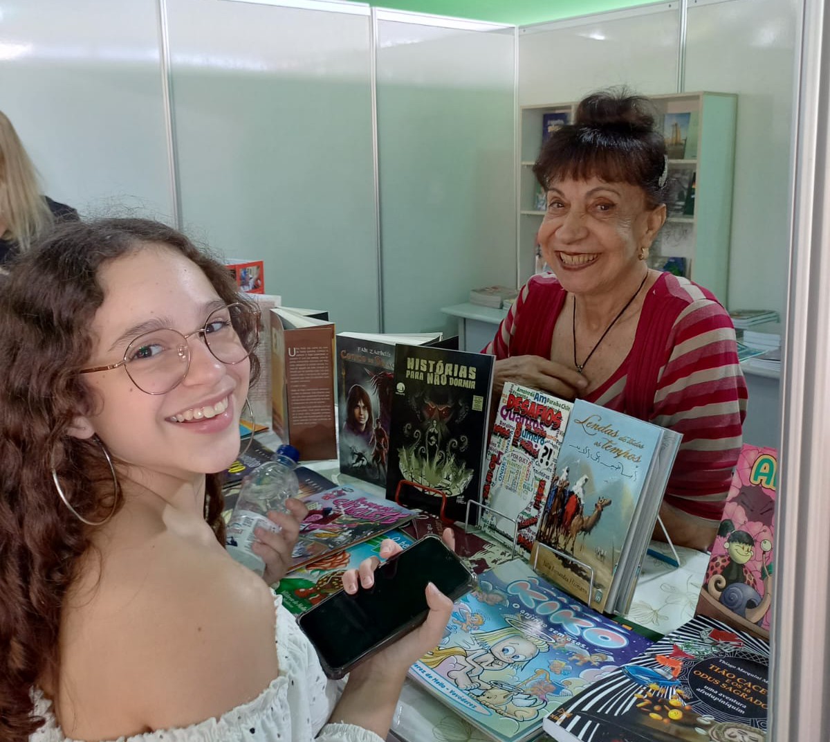  Festa da Uva tem banca de livros de autores de Jundiaí