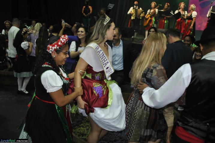  A Festa da Uva chega em mais de 130 fotos